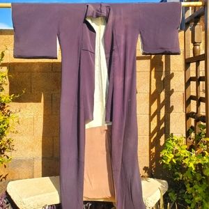 VINTAGE JAPANESE HANDSTITCHED TRADITIONAL SILK KIMONO